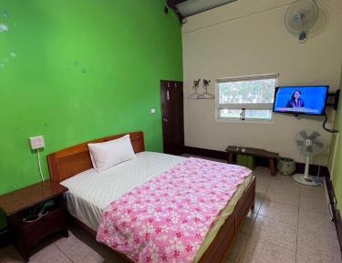 Single Room with Private Bathroom