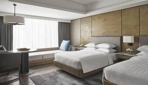 M Club lounge access, Larger Guest room, 2 Double, Pool view