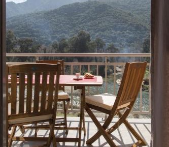 Two-Bedroom Apartment with Terrace and Panoramic View