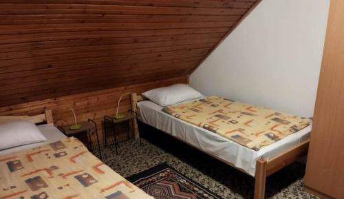 Standard Double Room with Shared Bathroom