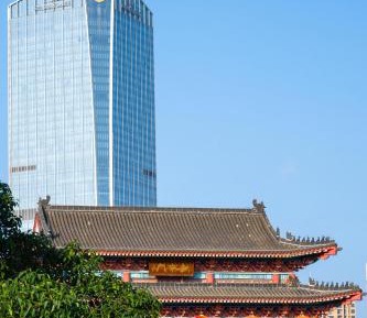 Large King Room with River View - Club Lounge Access