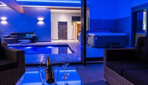 One-Bedroom Villa