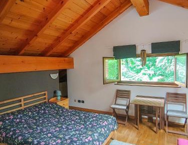 Quadruple Room with Private Bathroom