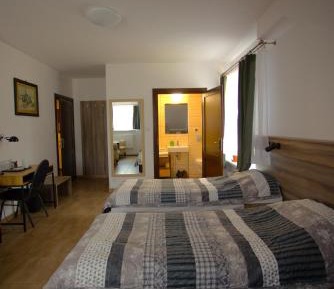 Twin Room with Private Bathroom