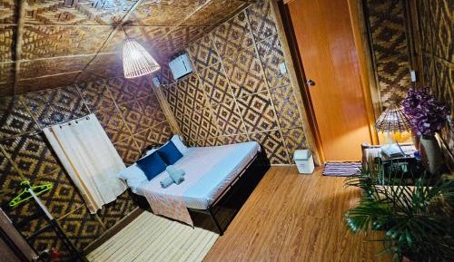 Queen Room with Balcony