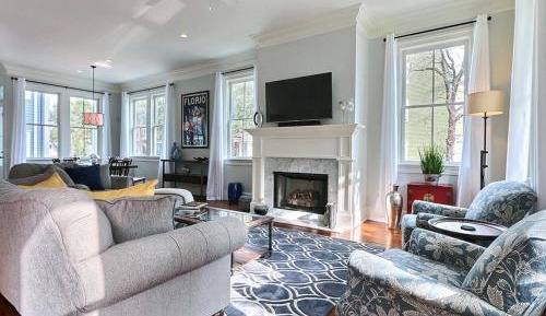 Three-Bedroom Holiday Home 