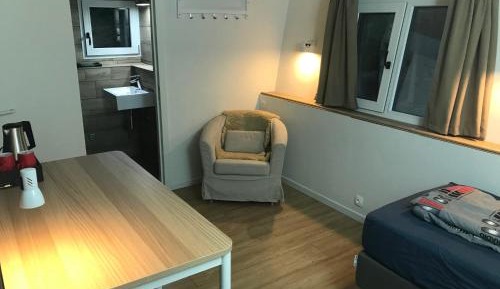 Single Room with Private Bathroom