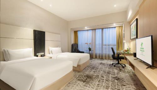 Premium King Room with Shower Bath and Lounge Access