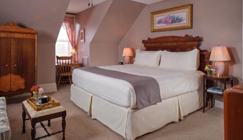 Triple Room with Bath