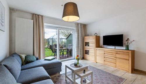 Superior One-Bedroom Apartment