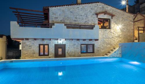 Villa 1