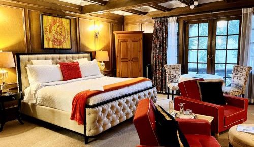 King Room with Balcony