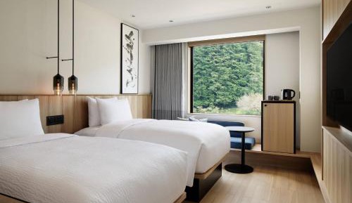 Standard Guest Room with Two Twin Beds