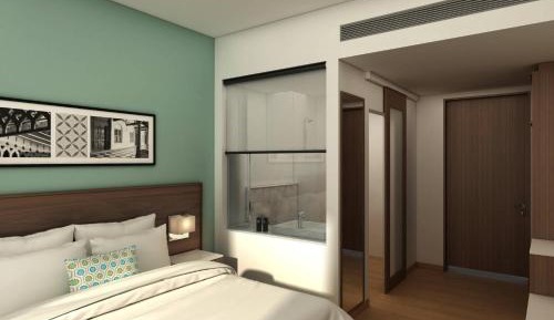 Premier Pool View King Room