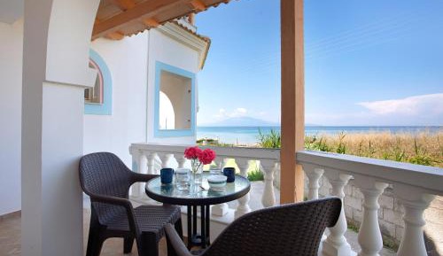Superior One-Bedroom Apartment with Balcony