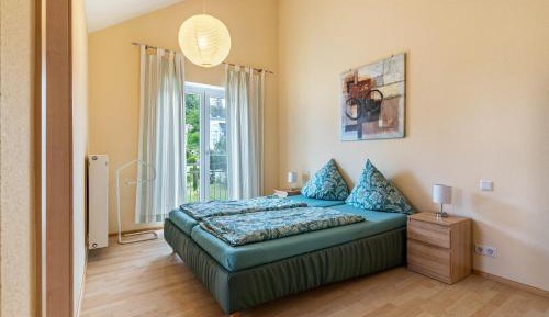 Superior One-Bedroom Apartment