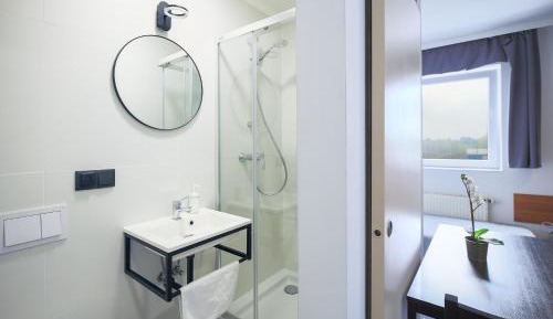 Twin Room with Private Bathroom