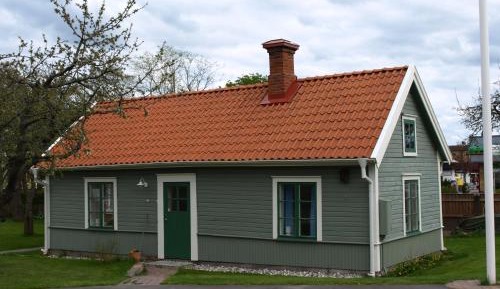 Double or Twin Room with Shared Bathroom