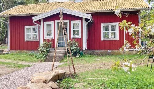 One-Bedroom Holiday Home