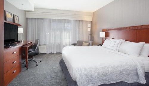 King Room with Sofa Bed