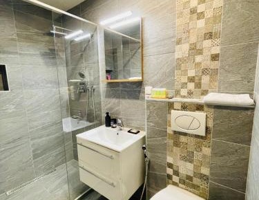 Quadruple Room with Bathroom