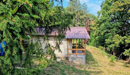 Bungalow with Patio