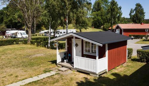 Economy Cottage (2 Adults)