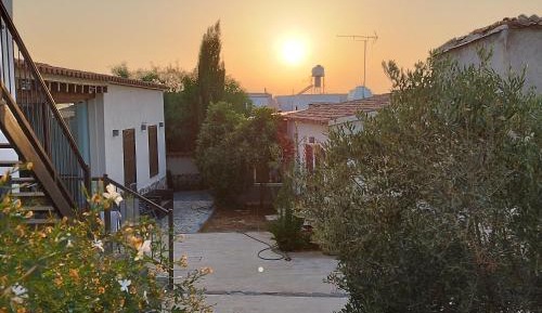 Villa with Garden View