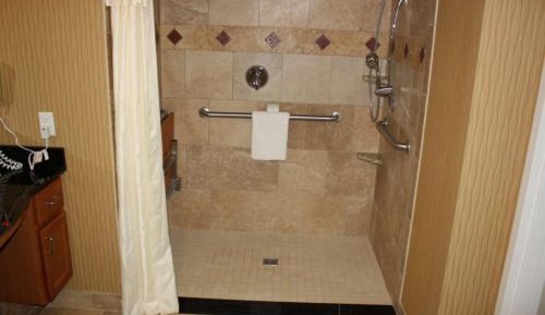 Queen Suite with Two Queen Beds - Hearing Access/Non-Smoking