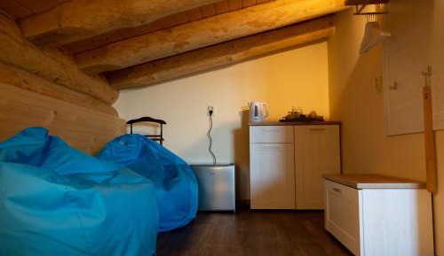 Family Room with Mountain View