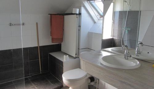 Queen Room with Shared Bathroom