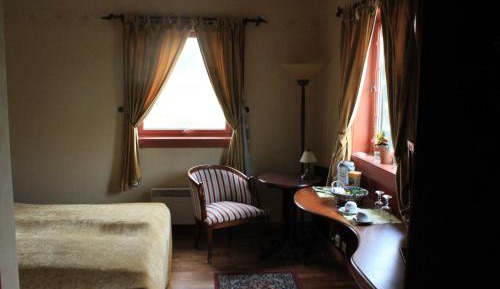Deluxe Double Room with Shower