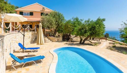  Villa with Private Pool