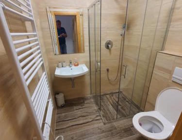 Deluxe Double Room with Shower