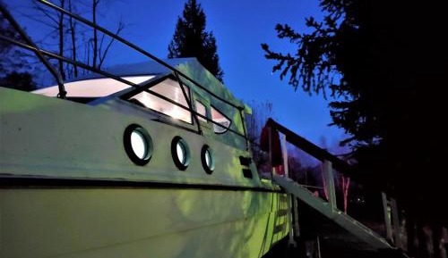One-Bedroom Bungalow