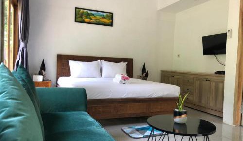 Deluxe Bungalow with Garden View