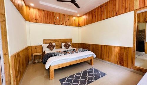 King Room with Mountain View