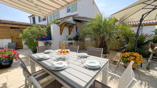 Three-Bedroom Townhouse