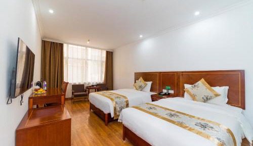 Twin Room with Shower