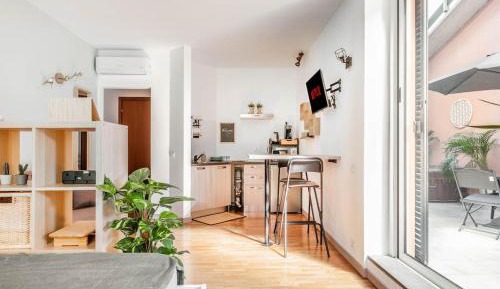 One-Bedroom Apartment