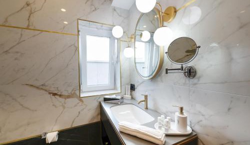 King Room with Balcony