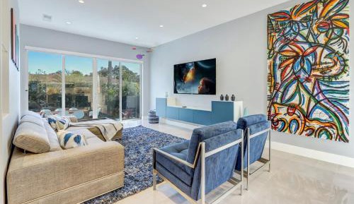 Three-Bedroom Townhouse