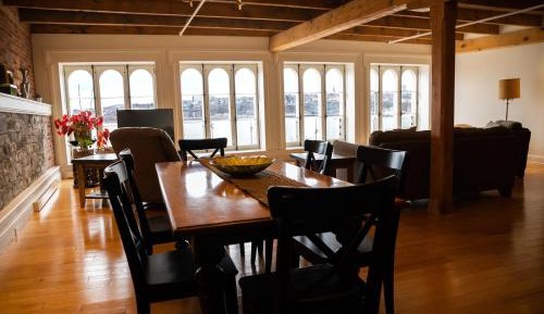 Le Chinic Two-Bedroom Apartment