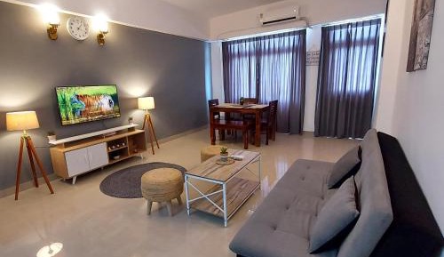 One-Bedroom Apartment