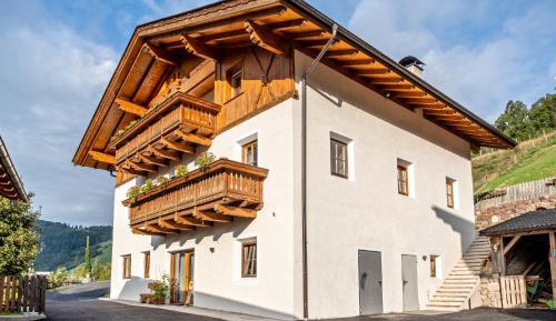 Superior One-Bedroom Apartment with Balcony