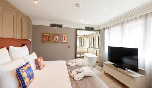 Deluxe Double Studio