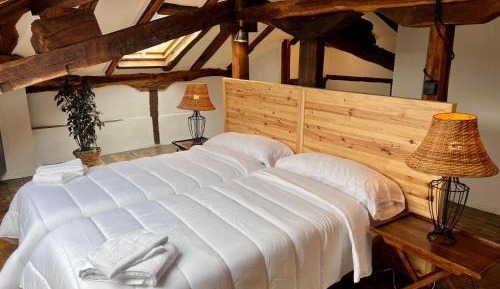 Deluxe Double or Twin Room with Mountain View