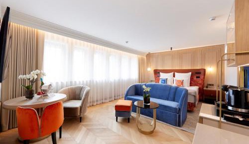 Deluxe Double or Twin Room