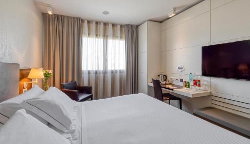 Premium Double or Twin Room with City View