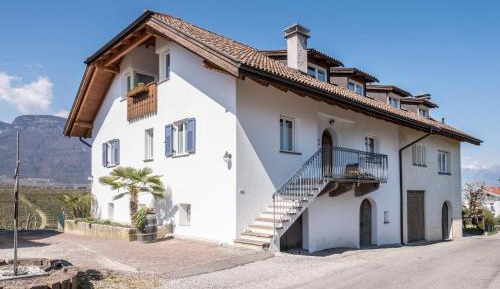 Superior One-Bedroom Apartment with Balcony